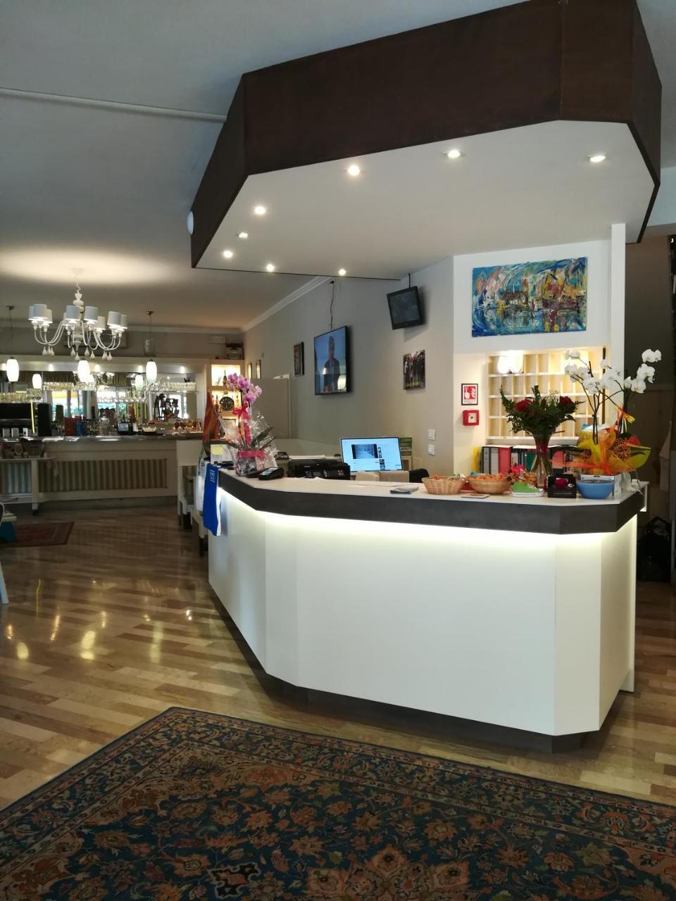 Hotel Villa Roma Caorle Esterno foto