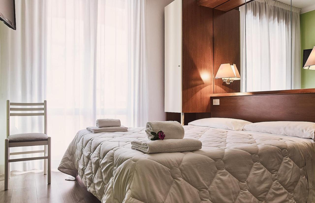 Hotel Villa Roma Caorle Esterno foto